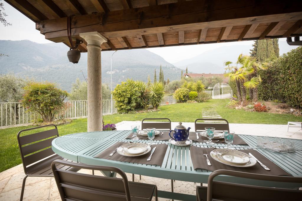 Villa Dei Colori Toscolano Maderno Bagian luar foto